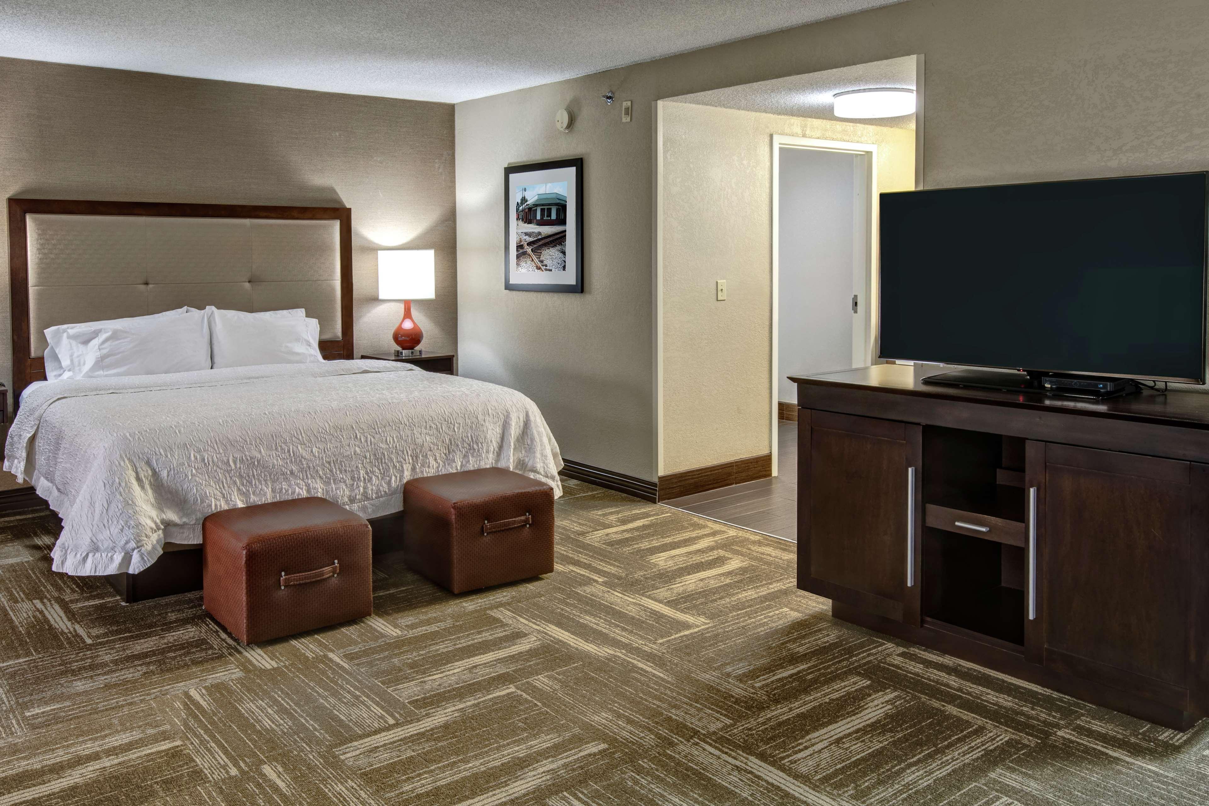 Hampton Inn Corinth Екстериор снимка