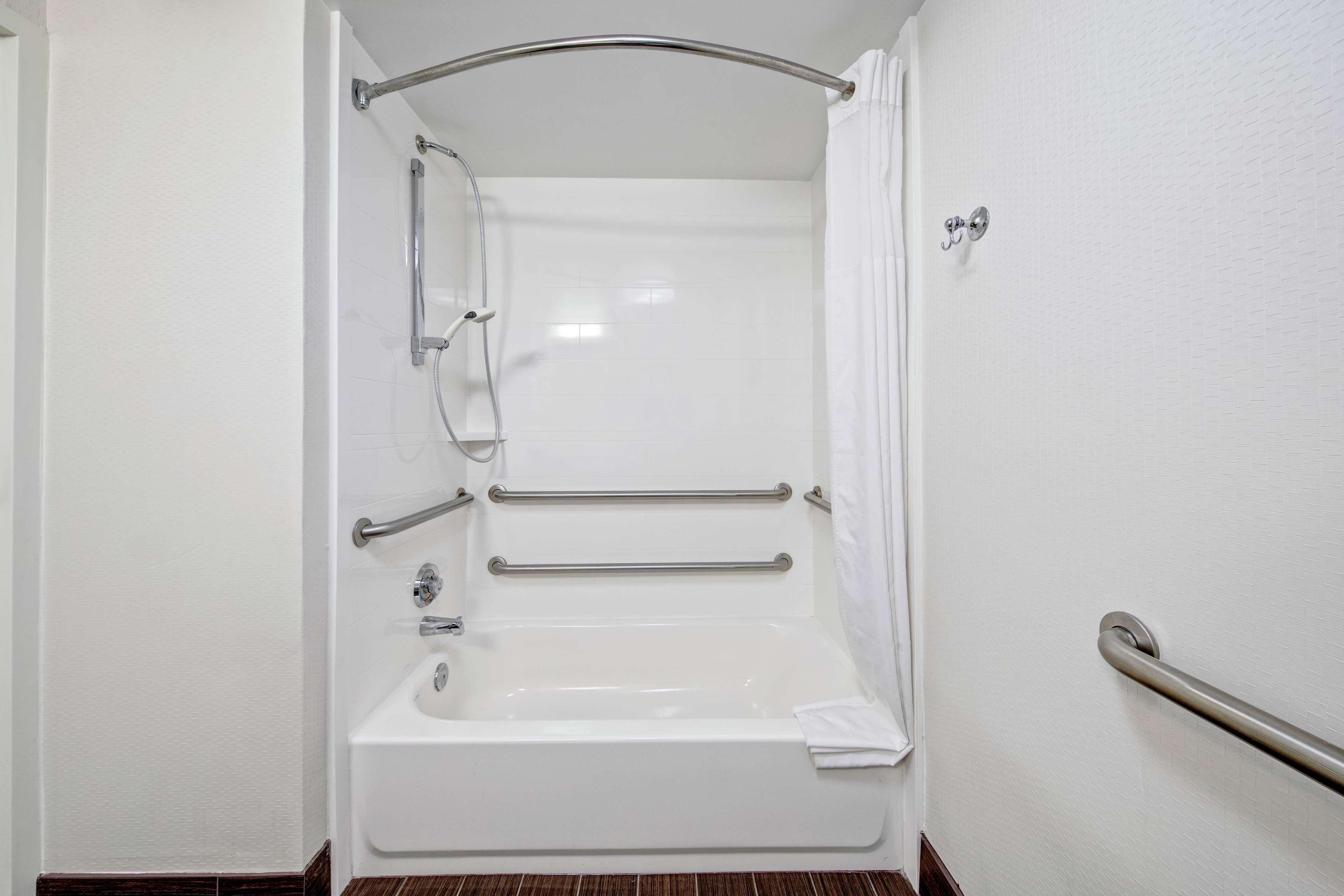 Hampton Inn Corinth Екстериор снимка