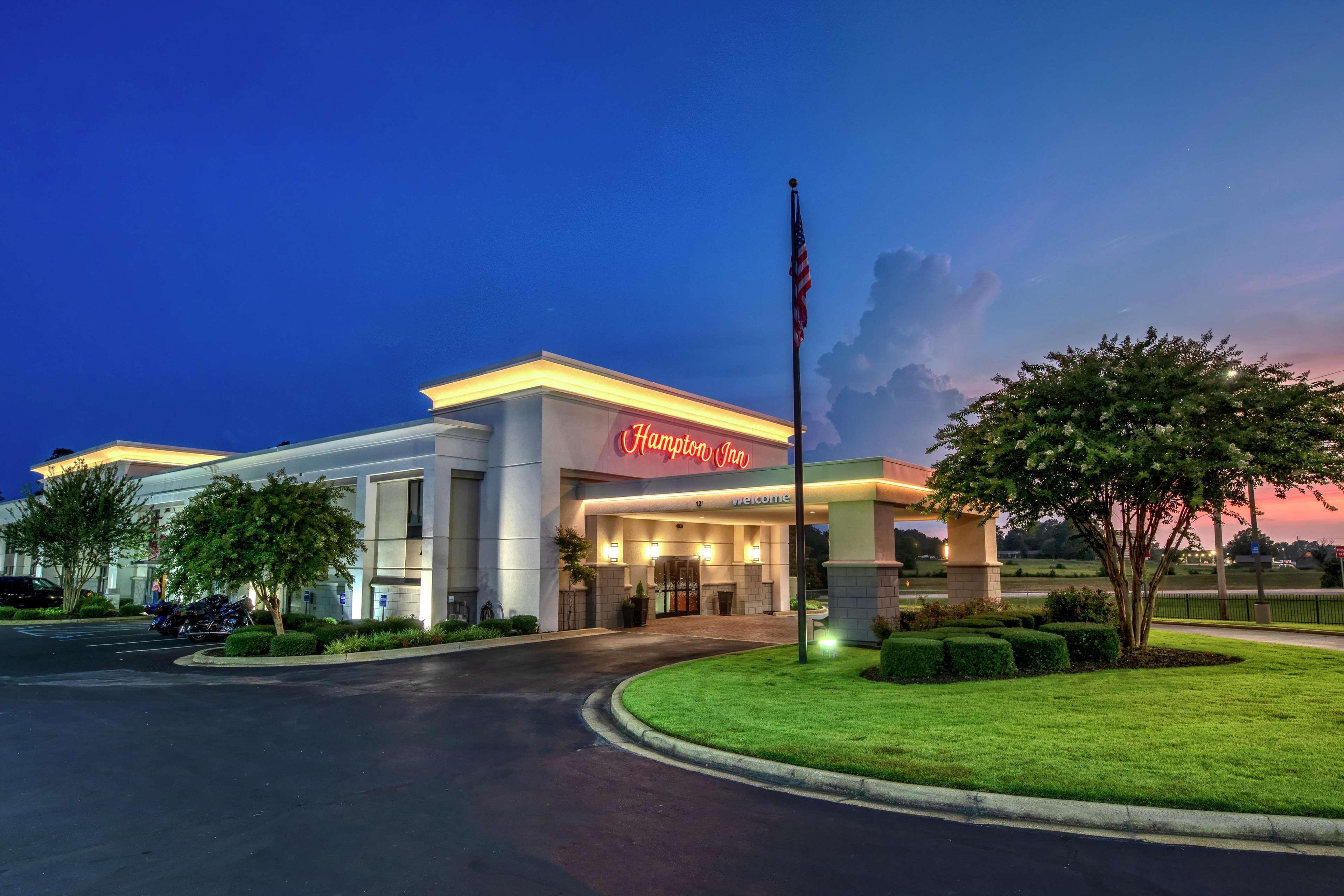 Hampton Inn Corinth Екстериор снимка