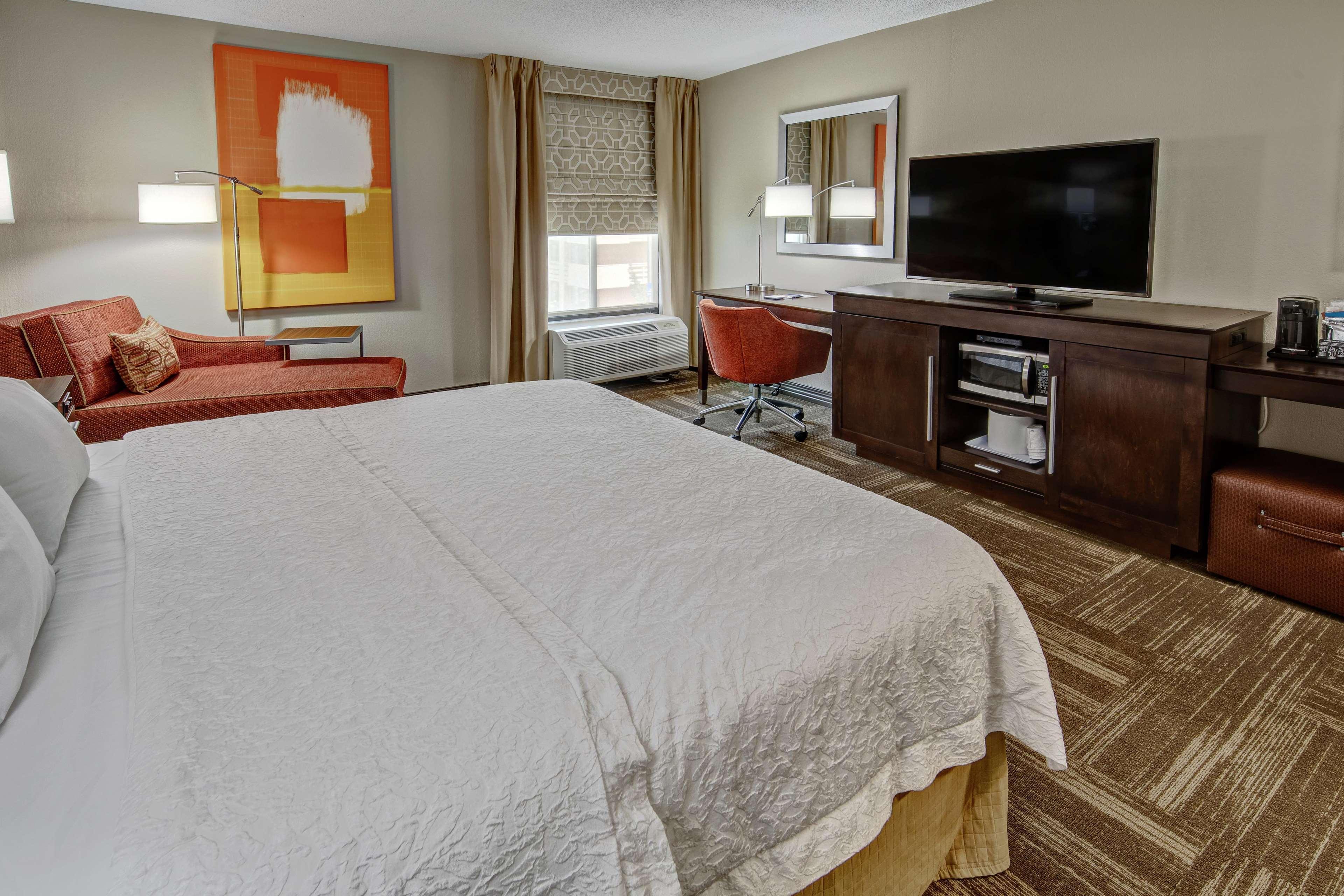 Hampton Inn Corinth Екстериор снимка