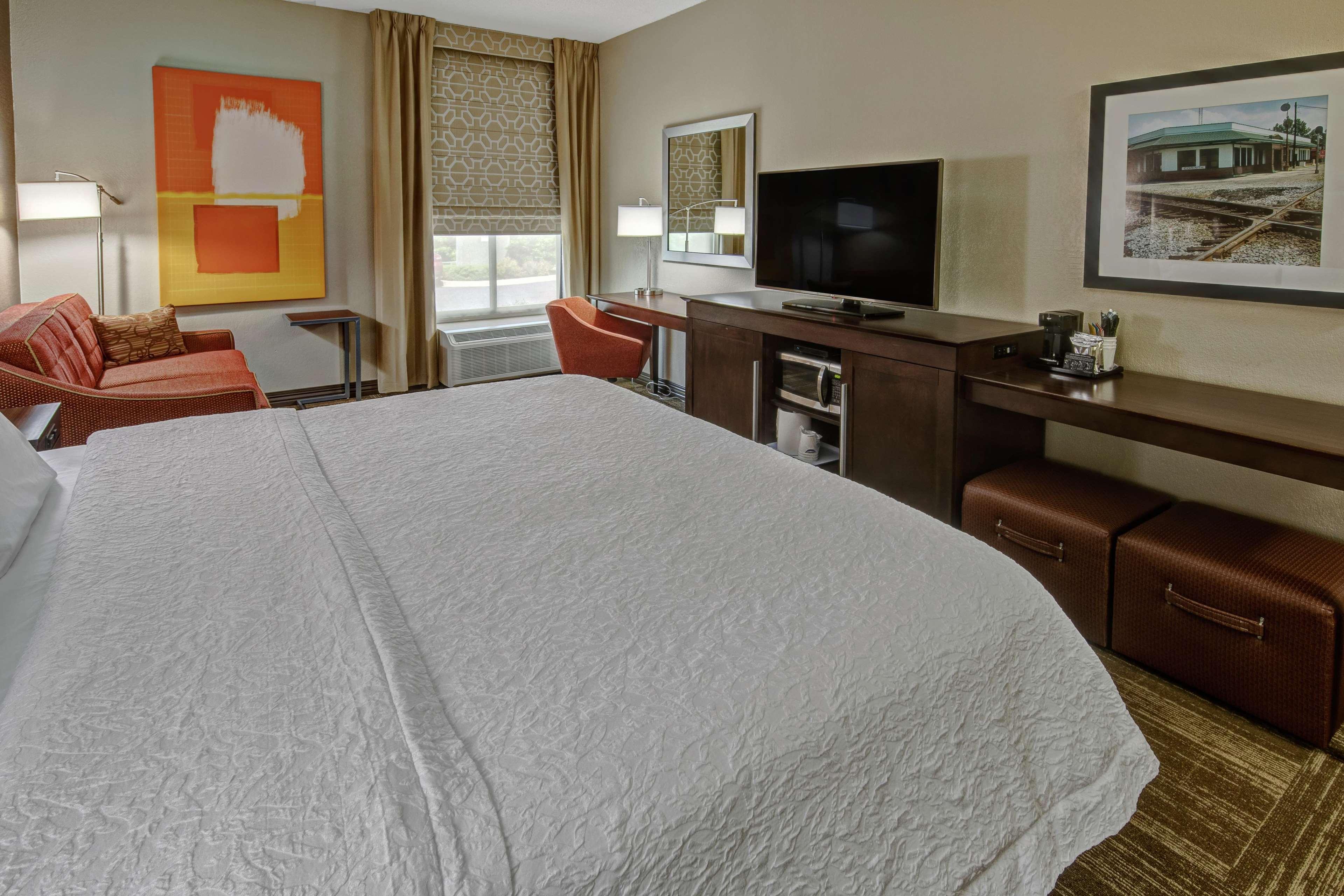Hampton Inn Corinth Екстериор снимка