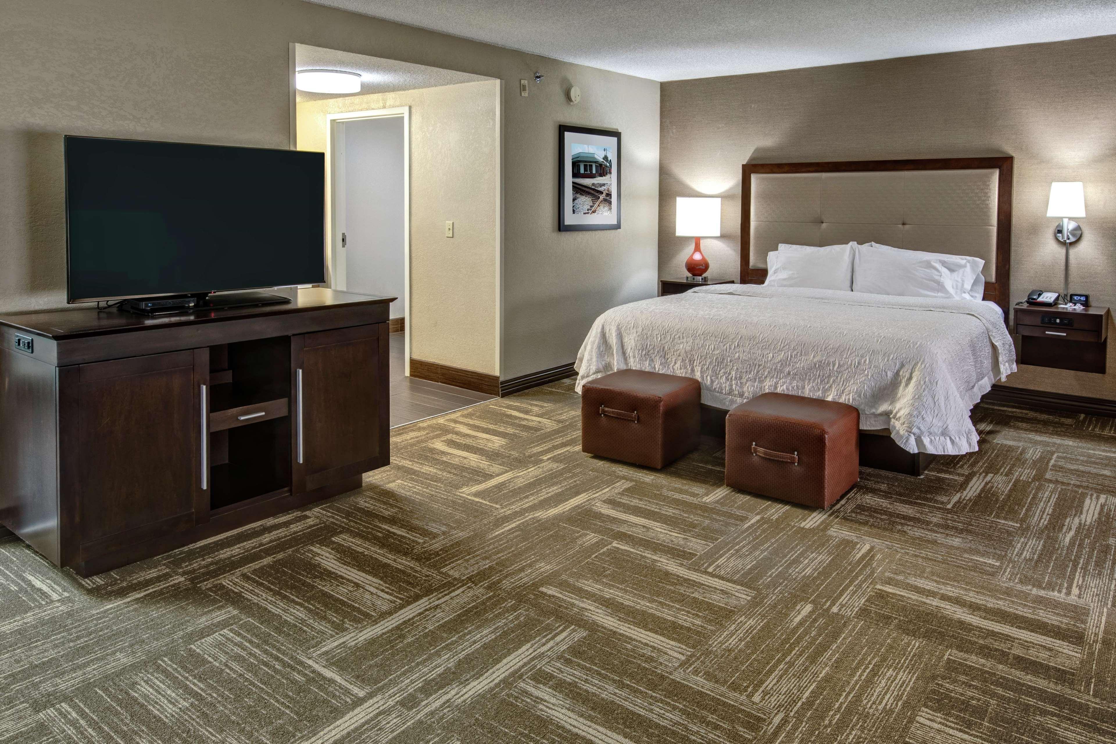 Hampton Inn Corinth Екстериор снимка