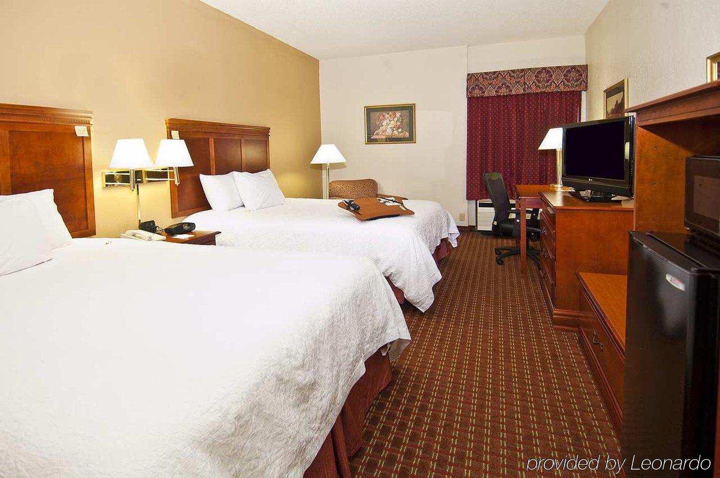 Hampton Inn Corinth Екстериор снимка
