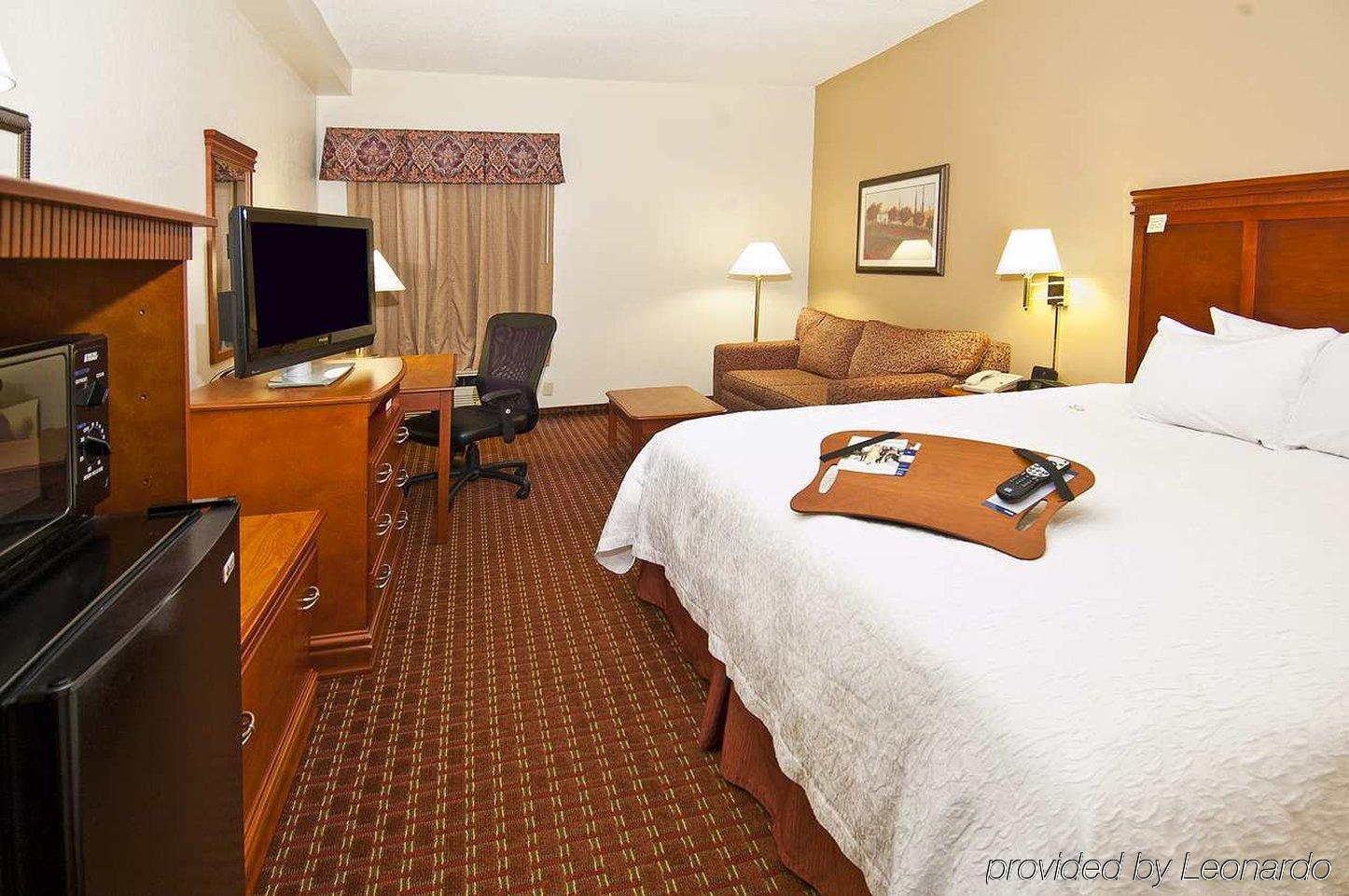 Hampton Inn Corinth Екстериор снимка